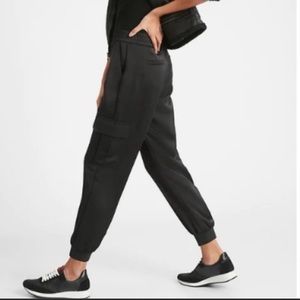 Banana Republic Satin Cargo Jogger Pants Women's XXS Petite Black